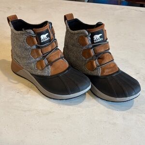 Only wore a few times